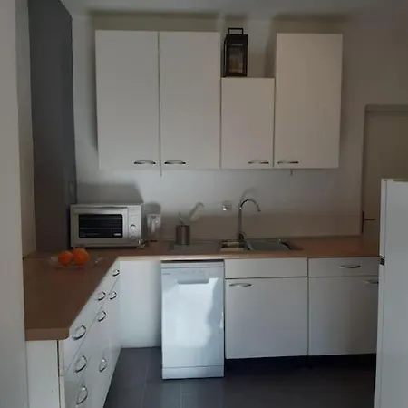 Ferienhaus In * Gracac (Zadar)